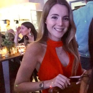 Meet your Posher, Claudia